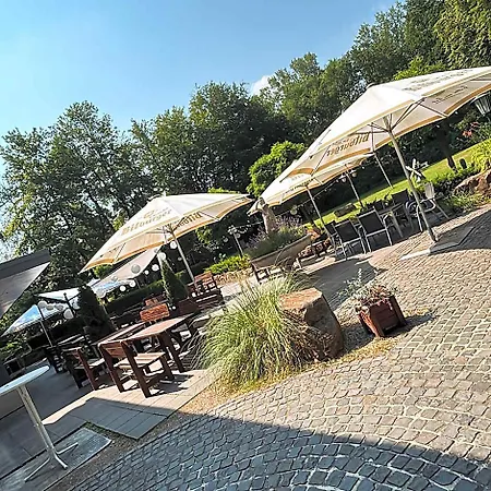 Waldhotel Schipp-hummert 3* אמשדטן